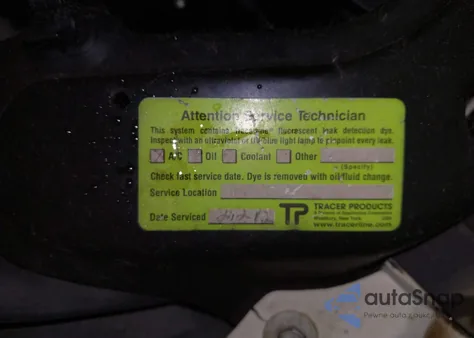 2010 Chrysler Town & Country Touring z USA, uszkodzony, nr VIN 2A4RR5D14AR304351